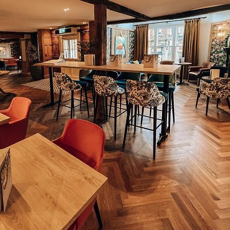 Lion & Swan Hotel Congleton Buitenkant foto The interior of the restaurant