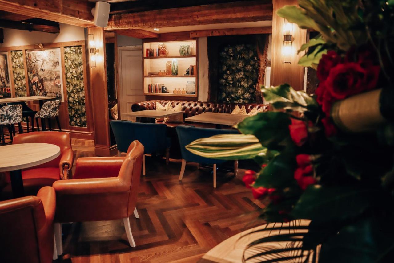 Lion & Swan Hotel Congleton Buitenkant foto The interior of the restaurant