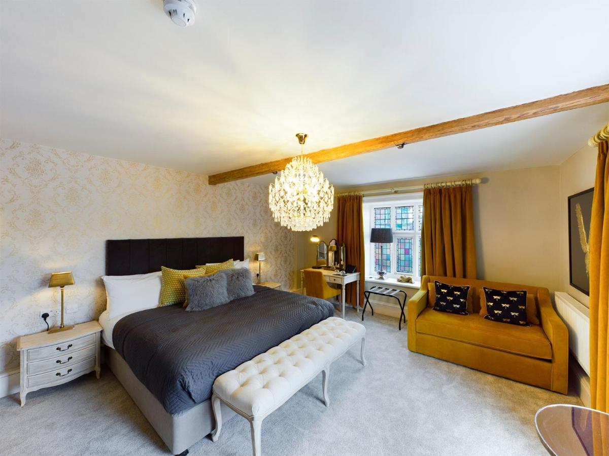 Lion & Swan Hotel Congleton Buitenkant foto A bedroom at The Old Vicarage Hotel